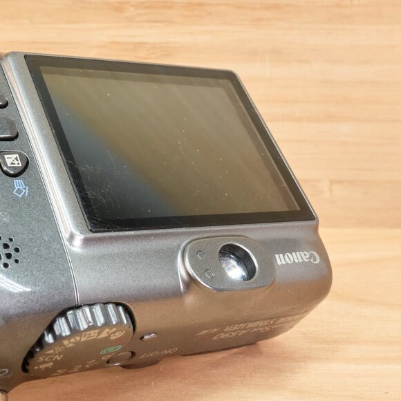 Canon PowerShot A590 IS / 8MP Digital Camera / 4x Zoom / Image Stabilizer - Picture 10 of 11